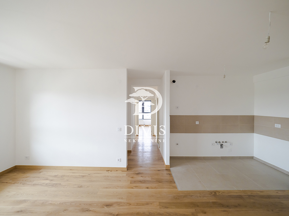 Slika 1 - Generala Rašića, Četvorosoban stan na prodaju, 95m2, 335.000€